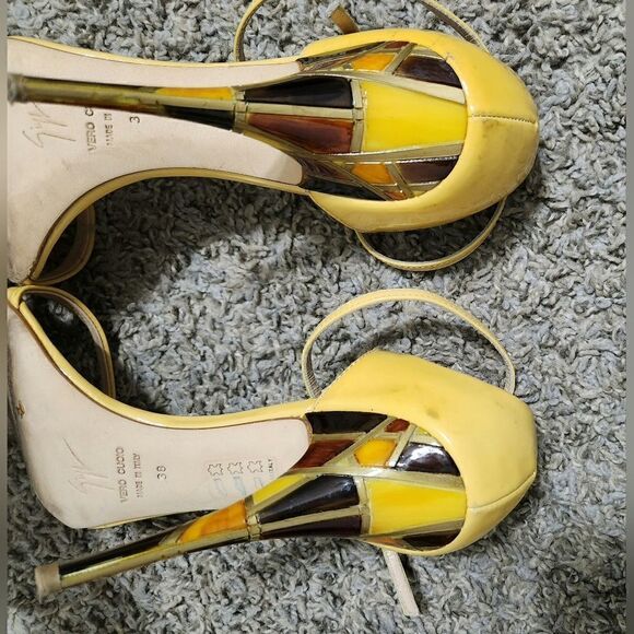 Giuseppe Zanotti Vernice Sandals Size 38 - Picture 6 of 8